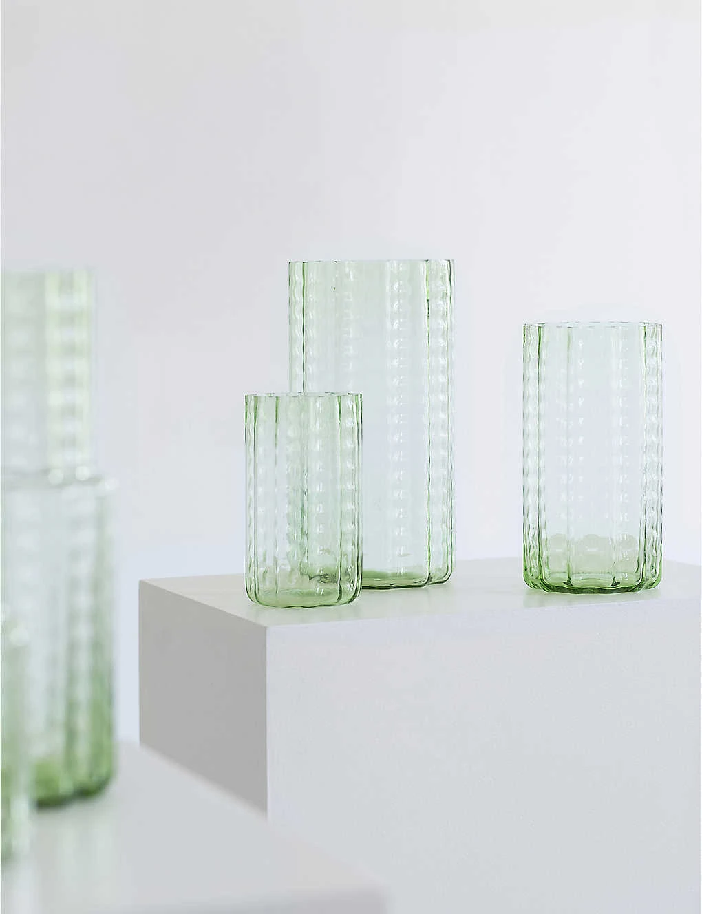 Serax Wave Class Vase 35cm 3 Serax Wave Class Vase 35cm - Image 3