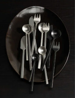 Serax La Mere Wood Kitchen Utensils Set Of Two 11 Serax La Mere Wood Kitchen Utensils Set Of Two -Serax R04185795 BLACK ALT05